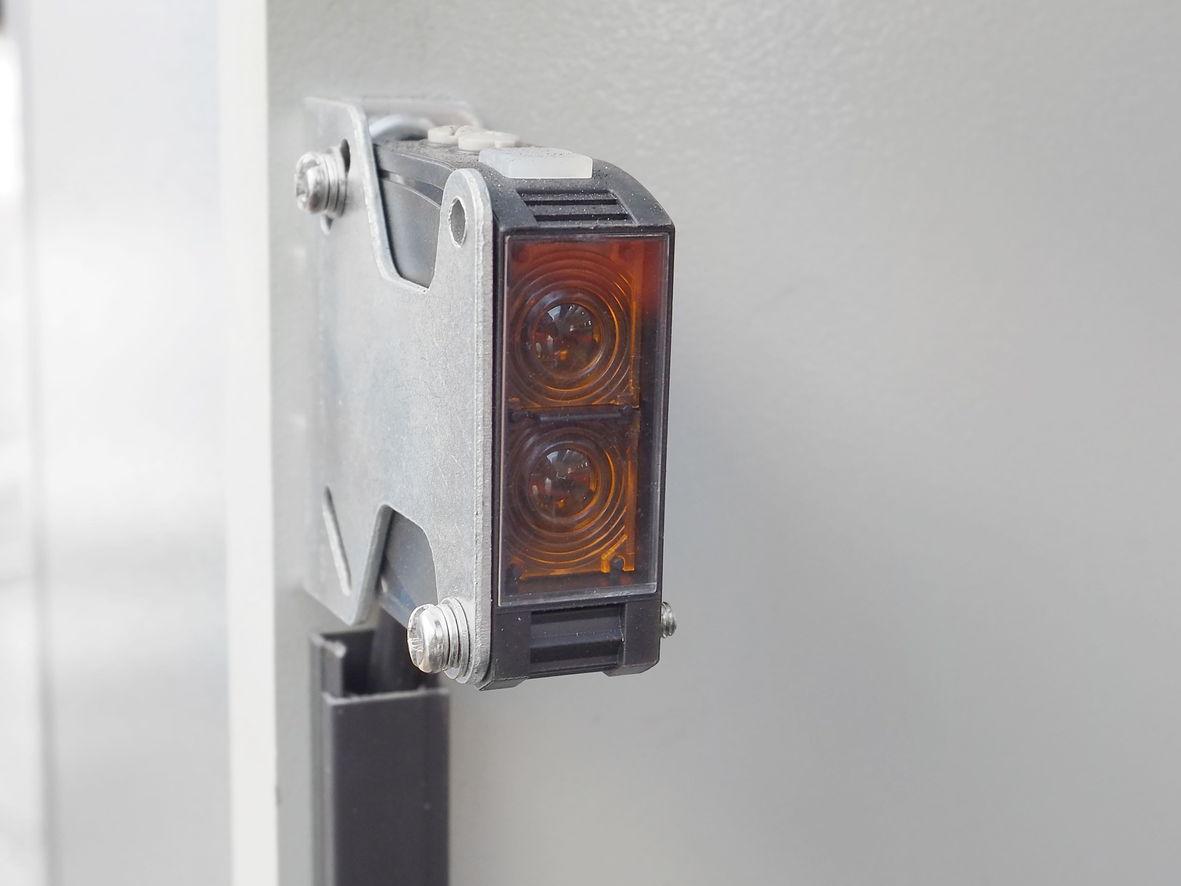 Поворотный механизм держателя инструмента