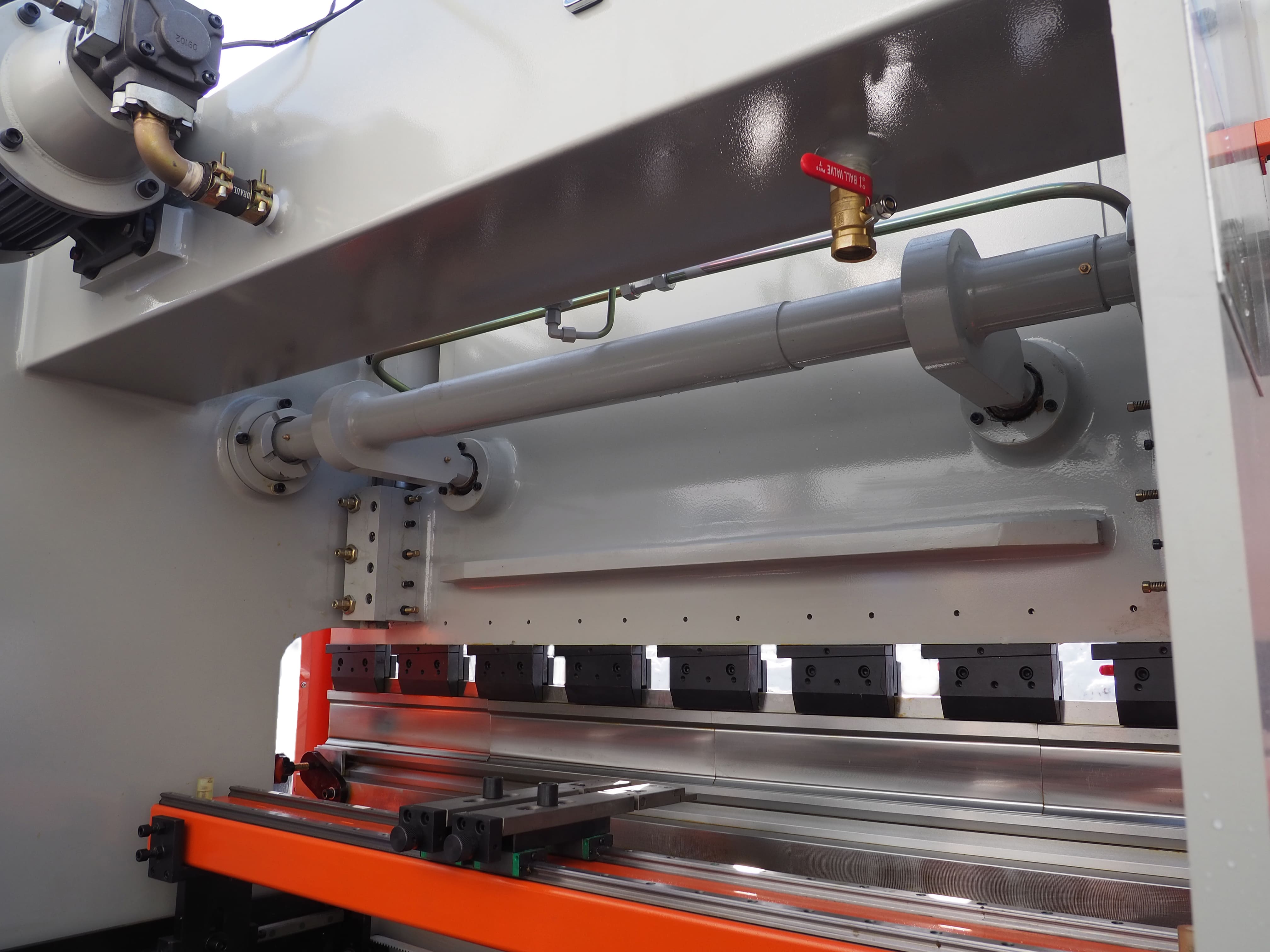 Регулировка зазора между ножами