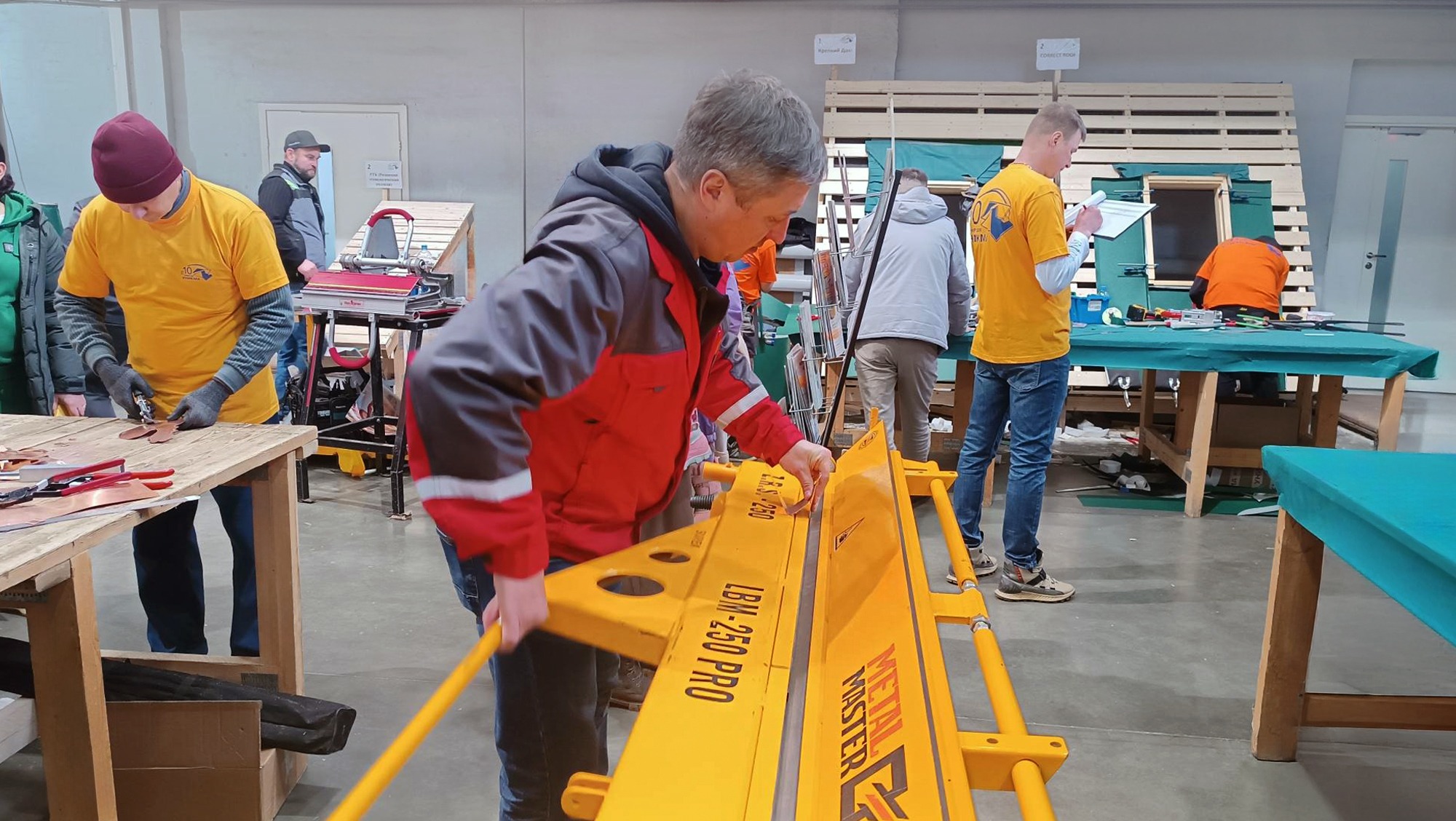 Юбилейный 10-й Турнир кровельщиков УНИКМА