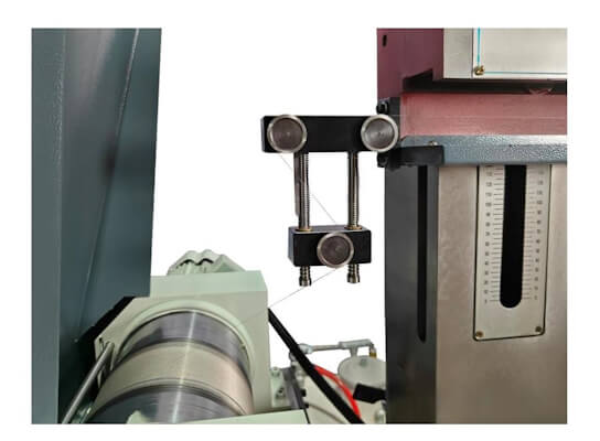 Электроэрозионный проволочно-вырезнойстанок с ЧПУ струйного типа Metal Master DK7745 ME DRO Многопроходный