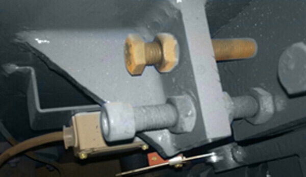 Электромеханическая гильотина Metal Master ETG 1315E