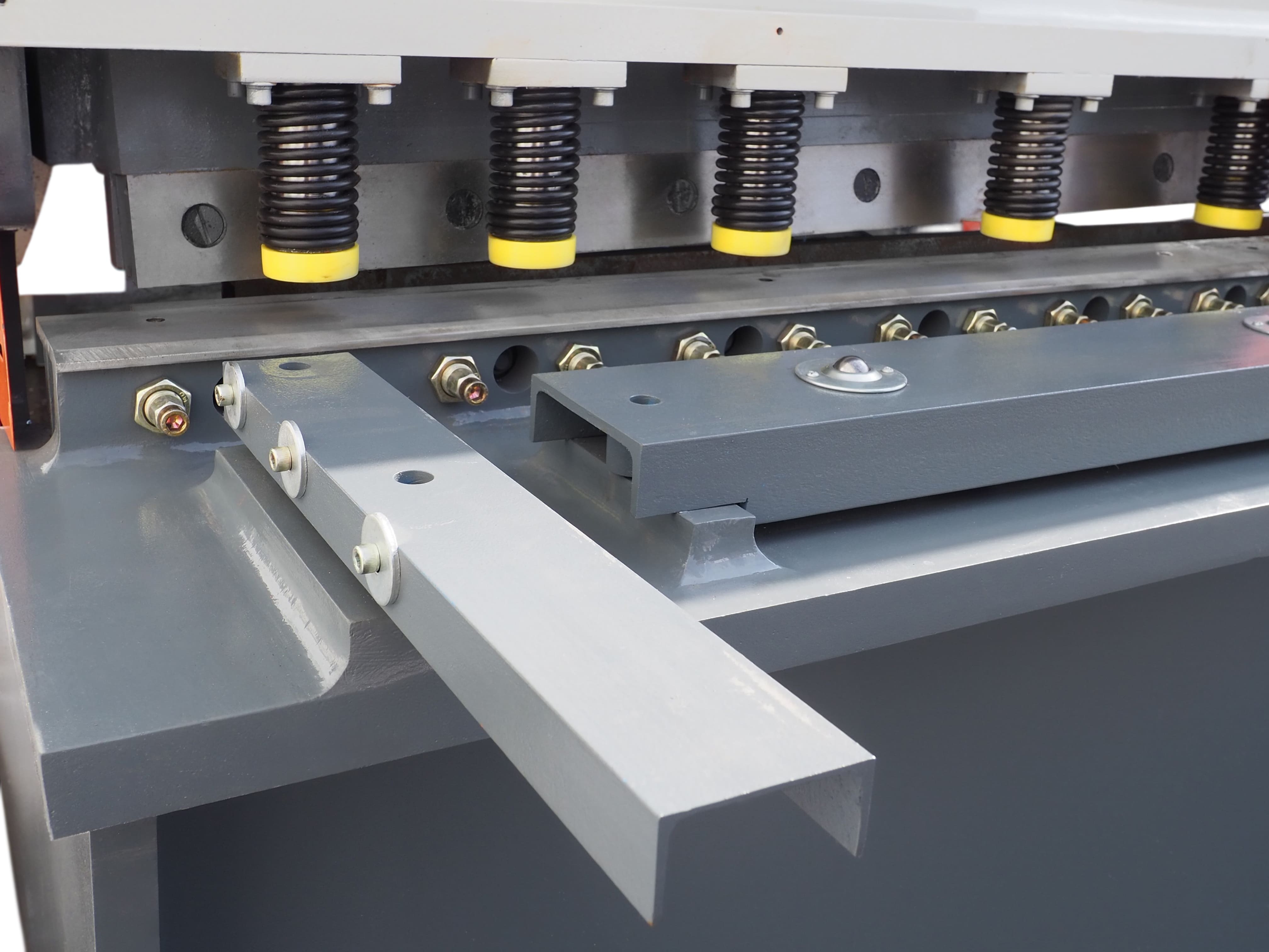 Поворотный механизм держателя инструмента