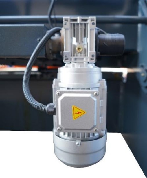 Регулировка зазора между ножами