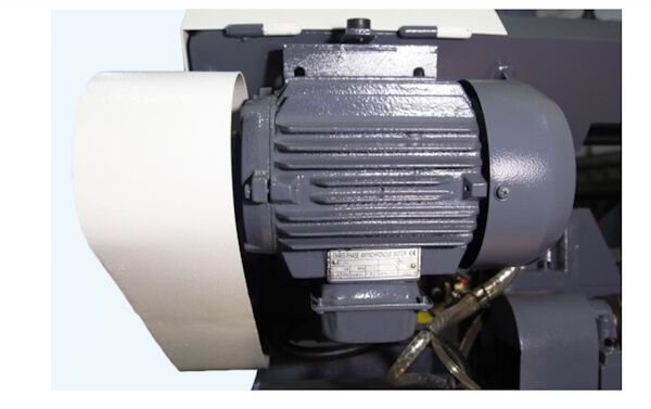 Двухколонный полуавтоматический ленточнопильный станок
Metal Master mgh-400