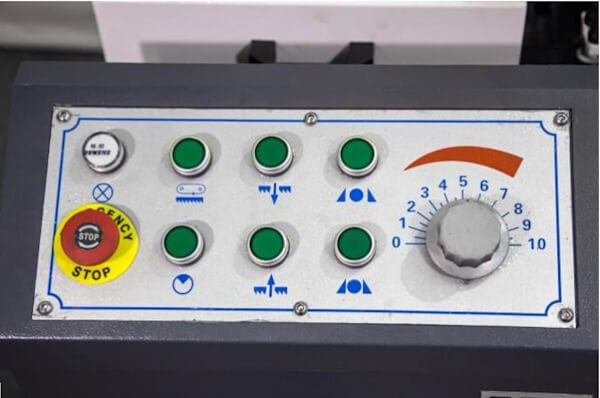 Двухколонный полуавтоматический ленточнопильный станок
Metal Master mgh-400