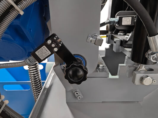 Автоматический ленточнопильный станок CUTERAL PAR 280 PLC Автоматический ленточнопильный станок CUTERAL PAR 280 PLC