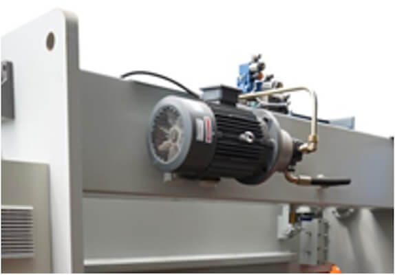 Пресс гибочный гидравлический METAL MASTER PressMaster 32135 PRO 4+1 Пресс гибочный гидравлический METAL MASTER PressMaster 32135 PRO 4+1