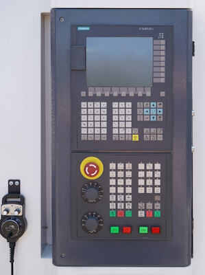 Токарный станок с чпу с наклонной станиной Metal Master SNC 4550 Токарный станок с чпу с наклонной станиной Metal Master SNC 4550