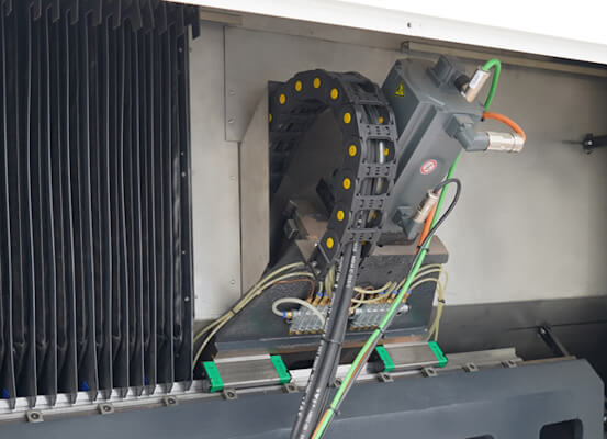 Токарный станок с чпу с наклонной станиной Metal Master SNC 5275 Токарный станок с чпу с наклонной станиной Metal Master SNC 5275