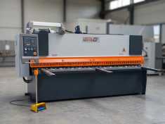 Гидравлическая гильотина HCJ 3280 E