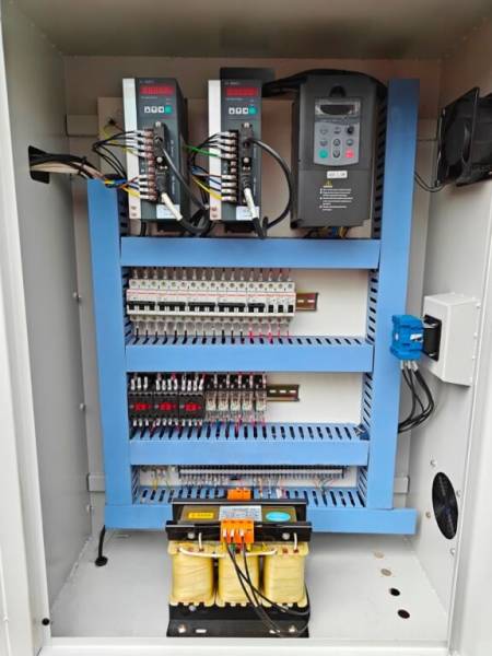 C ЧПУ, Metal Master XNC 3250 GM4