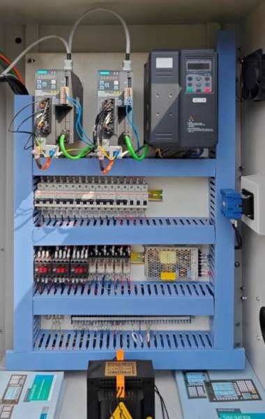 C ЧПУ, Metal Master XNC 50100 SM8