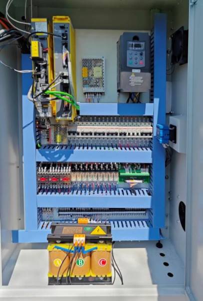 C ЧПУ, Metal Master XNC 50150 FM8