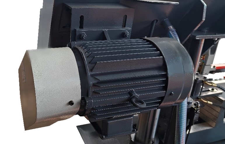 Полуавтоматические,  Ленточнопильный двухколонный станок  Metal Master MGH-600E