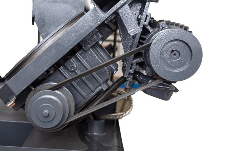 Полуавтоматические,  Ленточнопильный двухколонный станок  Metal Master MGH-600E