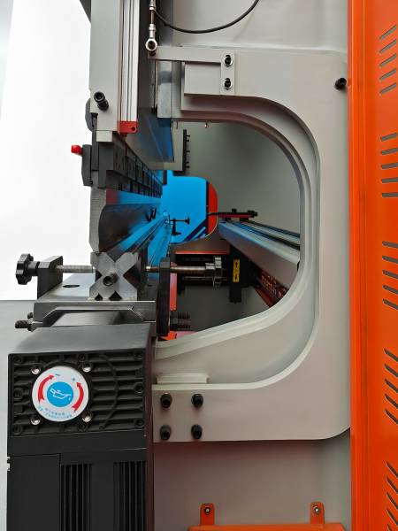 Листогибочные прессы, Metal Master PressMaster 32110 PRO 4+1
