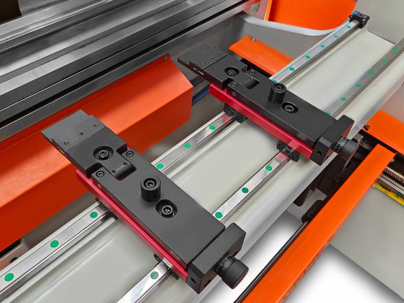 Листогибочные прессы,  Пресс гибочный гидравлический METAL MASTER PressMaster 25110 PRO 4+1