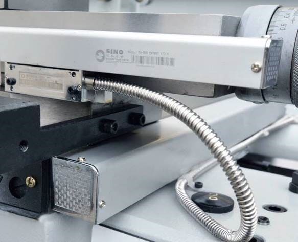 Промышленные, Metal Master Станок токарно-винторезный  Metal Master Z 50100 DRO