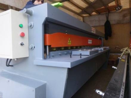 Гильотина электромеханическая Metal Master ETG 2530E