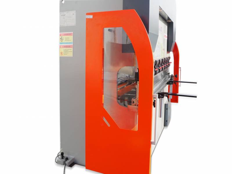 Листогибочные прессы,  Пресс гибочный гидравлический METAL MASTER HPJ 1640 D Sensor