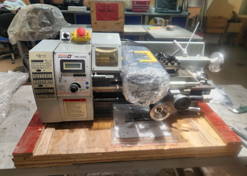 Станок токарный MML 1830V