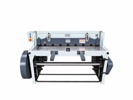  Электромеханическая гильотина MetalMaster ETG 1330