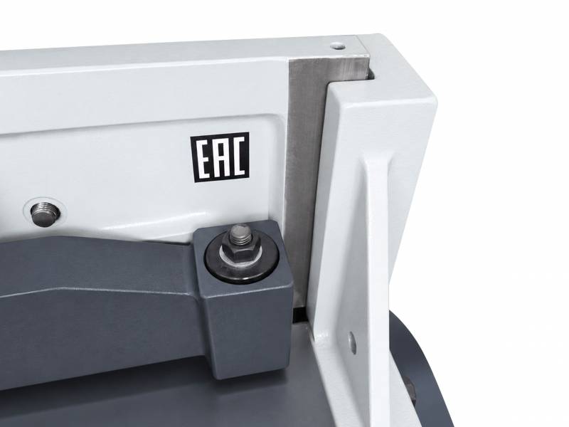 Электромеханические,  Электромеханическая гильотина MetalMaster ETG 1330