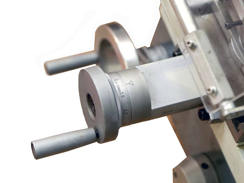 Токарно-фрезерные,  Настольный токарно-фрезерный станок Metal Master MML 2550M (MML 250x550M)