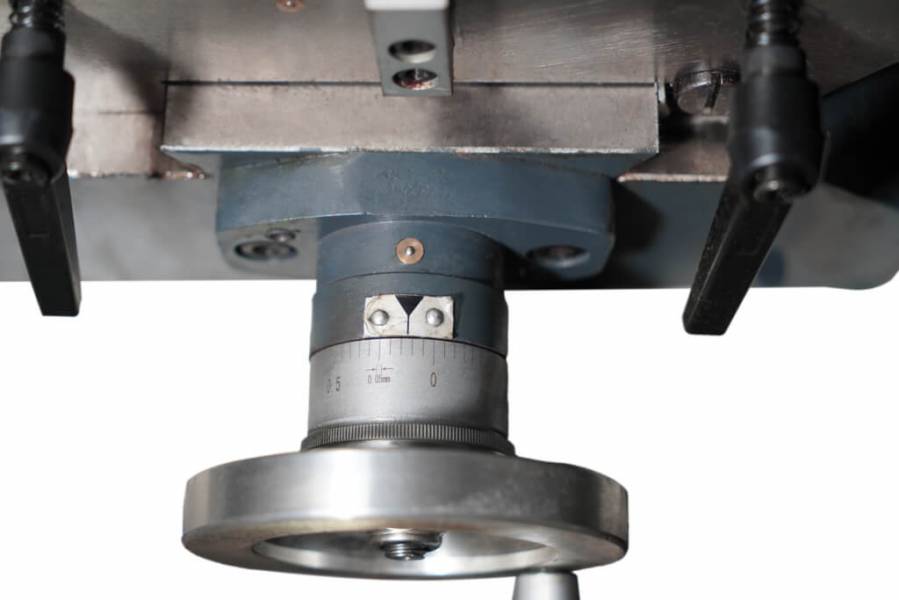 Фрезерные станки, Metal Master MMD 30LV BD с ременной передачей