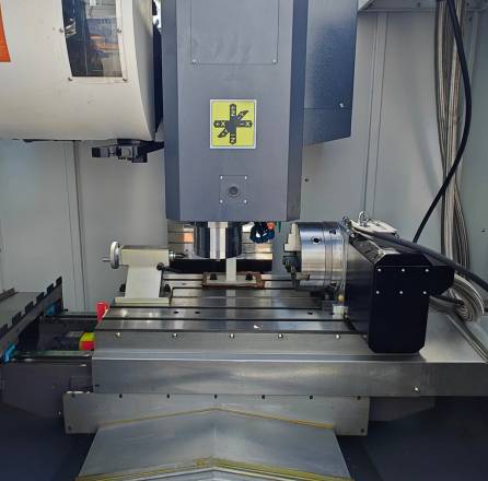 Фрезерный станок с ЧПУ MILLMASTER VMM-1050 F4
