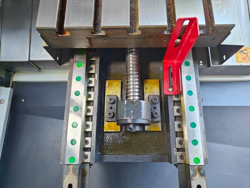 С ЧПУ,   Фрезерный станок с ЧПУ MILLMASTER VMM-1050 G3