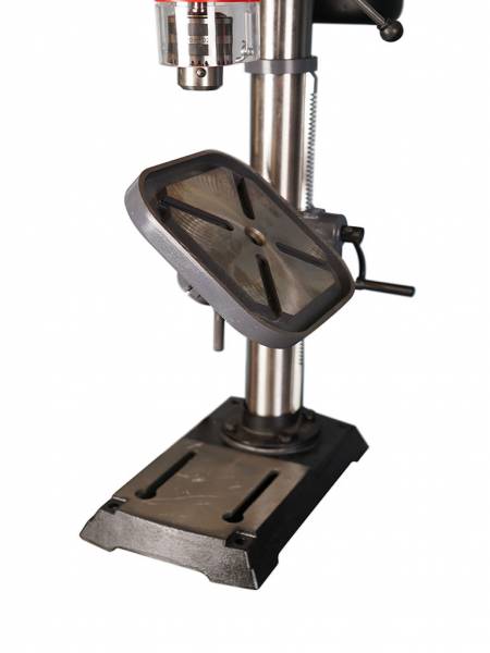 Вертикальные,  Вертикальный сверлильный станок MetalMaster M20D