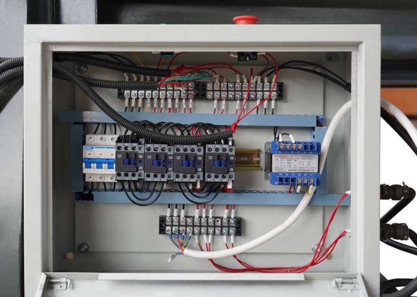 Электромеханические, Metal Master MEF 2015