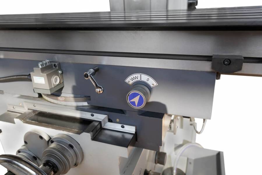 Фрезерные станки, Metal Master Фрезерный универсальный станок Metal Master DMM-200 DRO