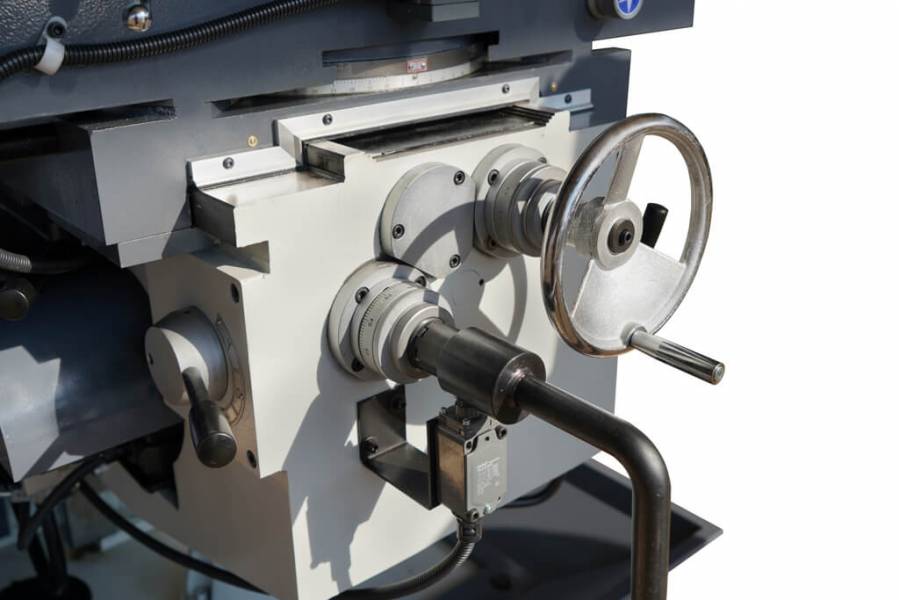 Фрезерные станки, Metal Master Фрезерный универсальный станок Metal Master DMM-200 DRO