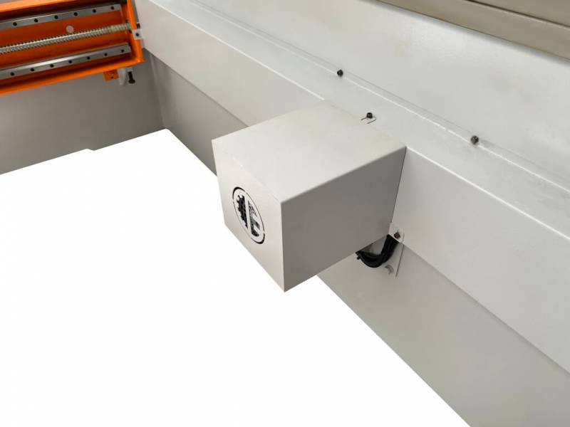 Листогибочные прессы,  Ermaksan Power Bend PRO 3100x135