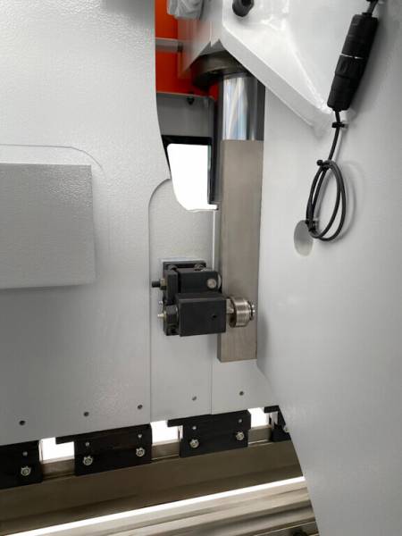 Листогибочные прессы,  Ermaksan Power Bend PRO 3100x135