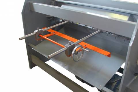  Гильотина электромеханическая MetalMaster ETG 2530E