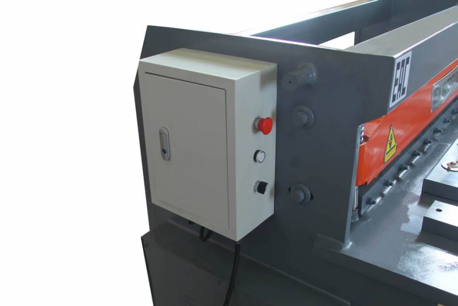 Электромеханические, Metal Master Гильотина электромеханическая Metal Master ETG 1330E