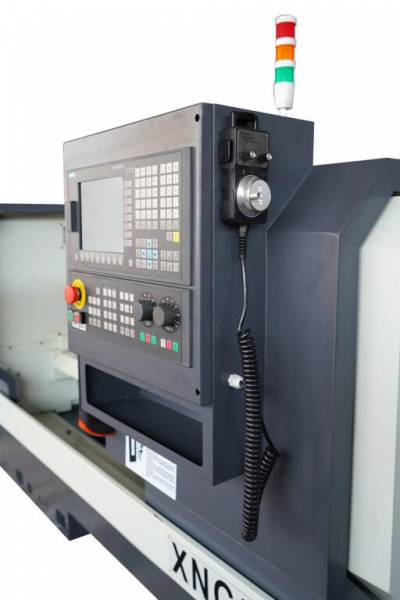 C ЧПУ,  Станок токарный с ЧПУ METAL MASTER XNC 36100