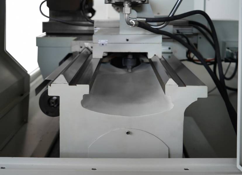 C ЧПУ, Metal Master Станок токарный с ЧПУ METAL MASTER XNC 50100