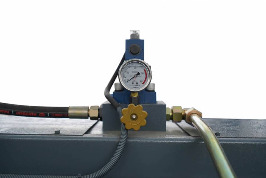 Гидравлические, Metal Master HCJ 2540 N