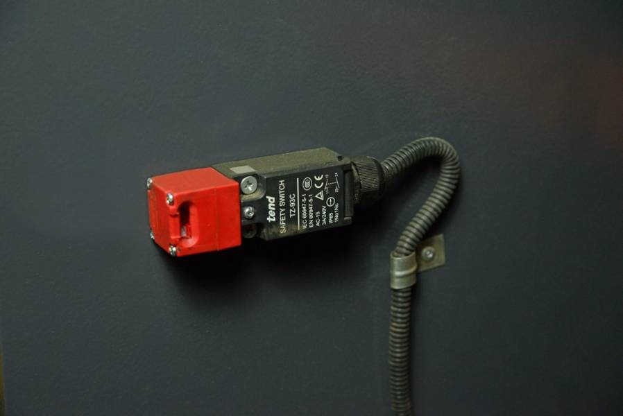 Листогибочные прессы, Metal Master HPJ 2580 с ЧПУ E22