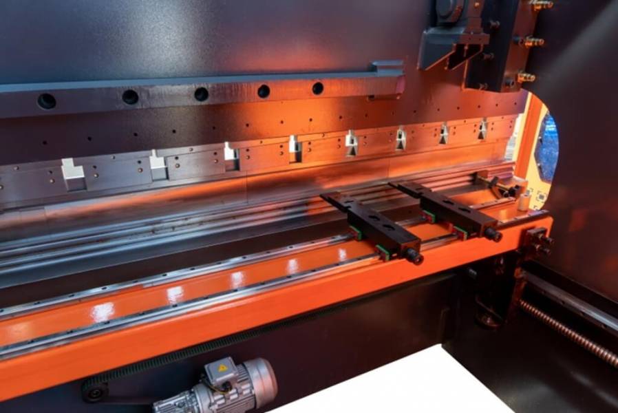 Листогибочные прессы, Metal Master Листогибочный пресс METAL MASTER HPJ 1640M c ЧПУ E22