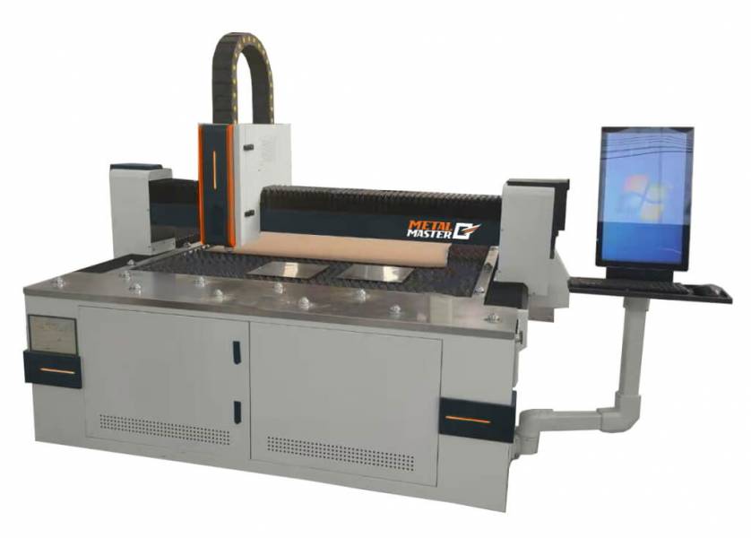 Лазерная резка,  Оптоволоконный лазер MetalMaster MLF-3015R 1500W