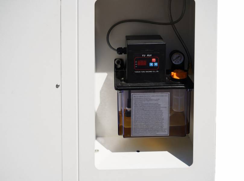 C ЧПУ, Metal Master SNC 4550