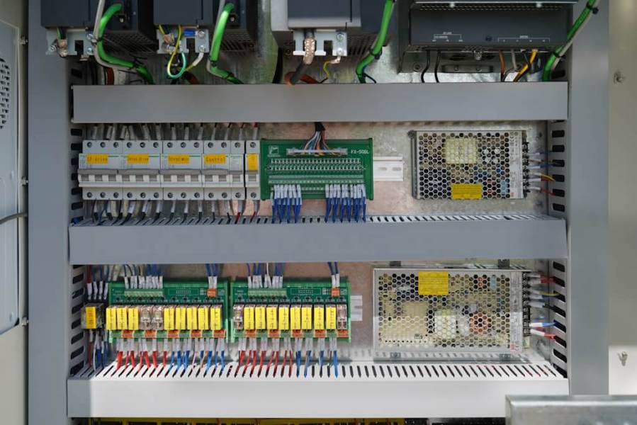С ЧПУ,  MILLMASTER VMM-1160S с ЧПУ